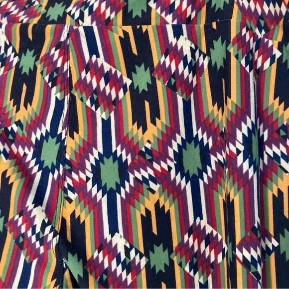 Lularoe Leggings Tall and Curvy  Multicolor Pattern Womens Pants Size 12-22 - Picture 3 of 6